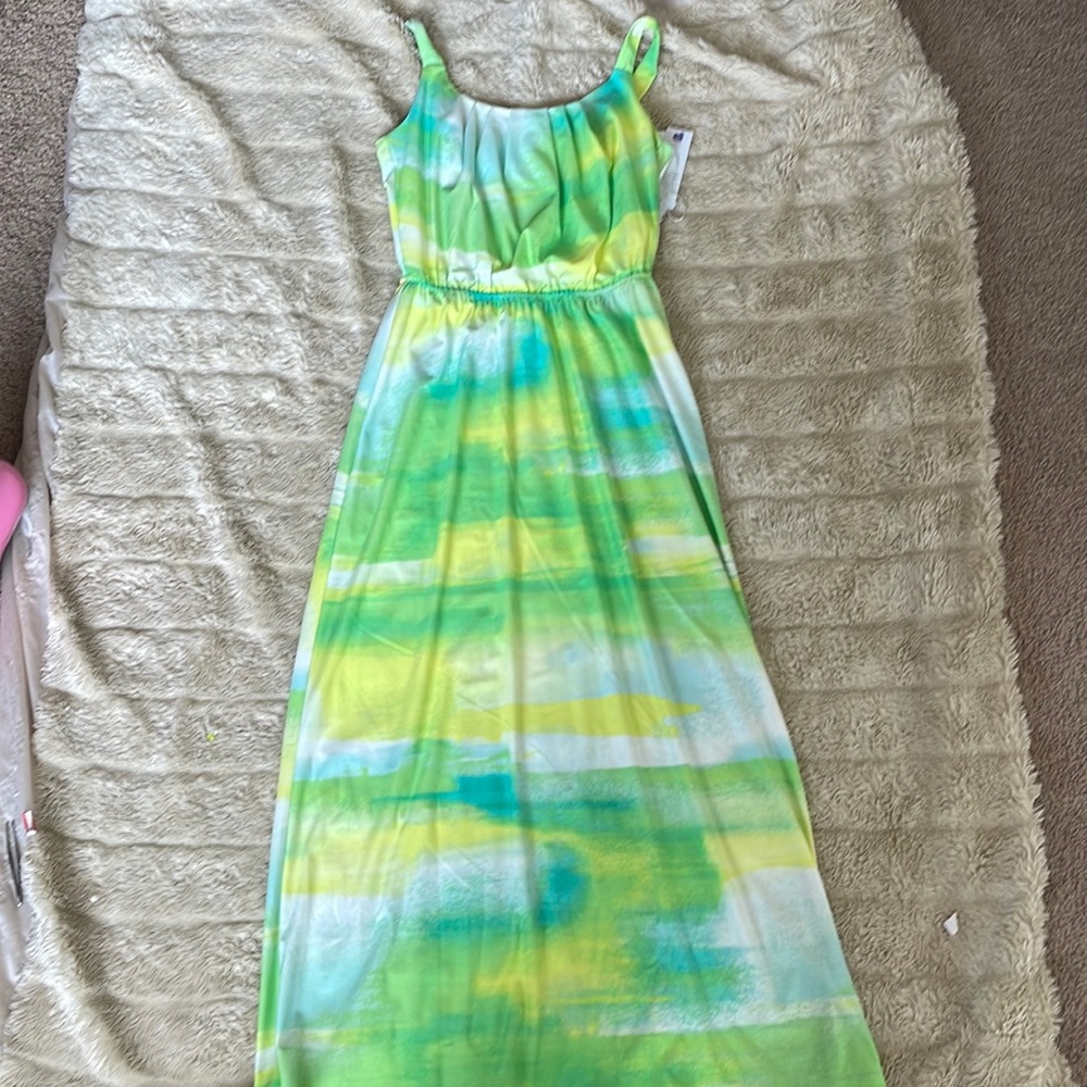 GREEN MAXI DRESS